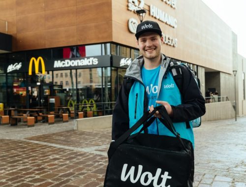 Jedlo z McDonald’s doručia ku dverám zákazníkov už aj v Prešove