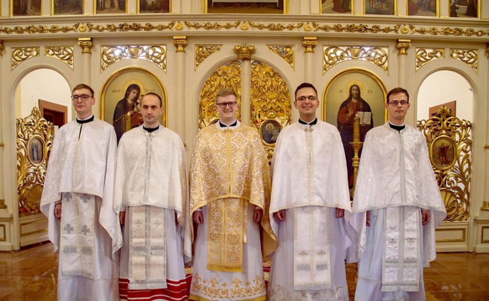 Kňazské rady Prešovskej archieparchie sa rozšírili o päť novokňazov