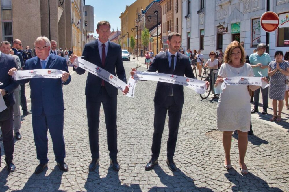 Zrekonštruovaná Jarková ulica už slúži verejnosti