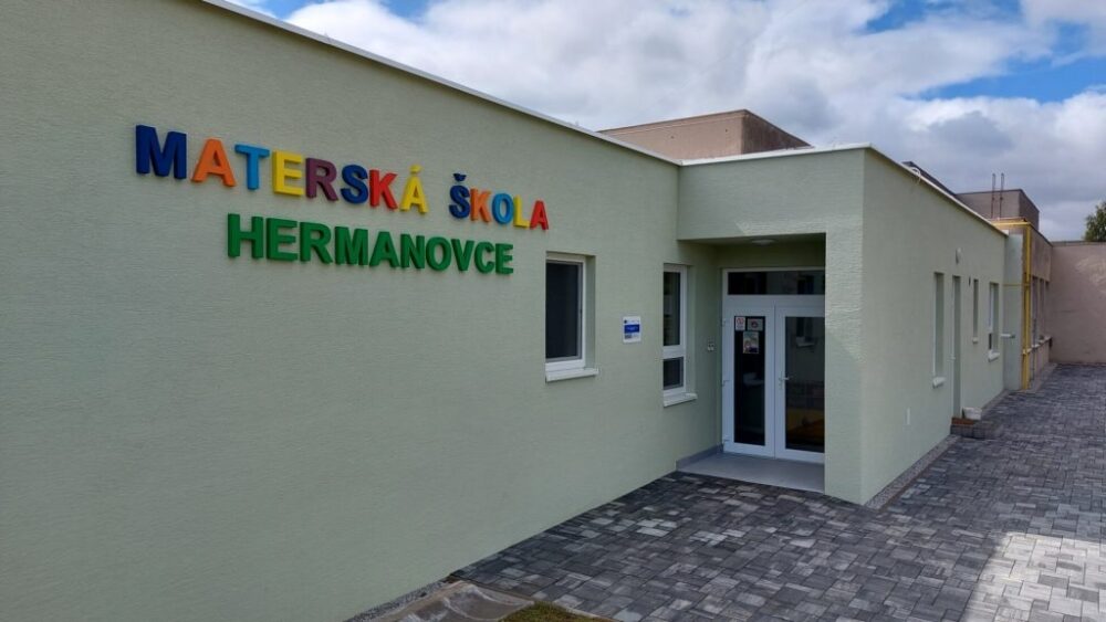 V Hermanovciach otvorili novú materskú školu i školskú jedáleň