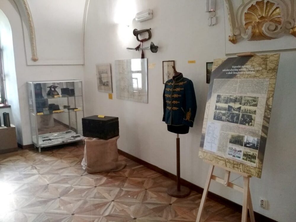 V stropkovskom kaštieli otvorili výstavu o vojenských manévroch a prvej svetovej vojne