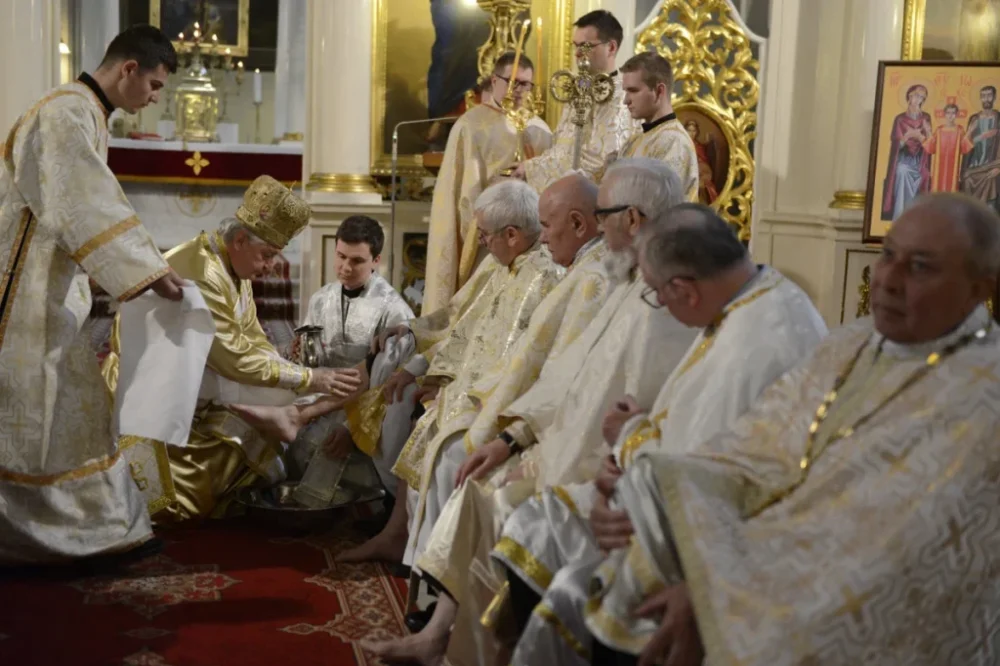 Kňazi Prešovskej archieparchie spolu s arcibiskupom Jánom Babjakom si pripomenú ustanovenie sviatostí Eucharistie a kňazstva