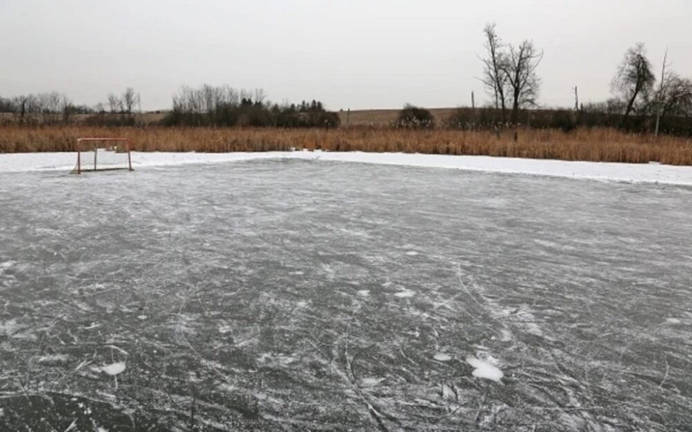 Prešov, no aj Ovčie, majú zastúpenie na šampionáte v rybníkovom hokeji