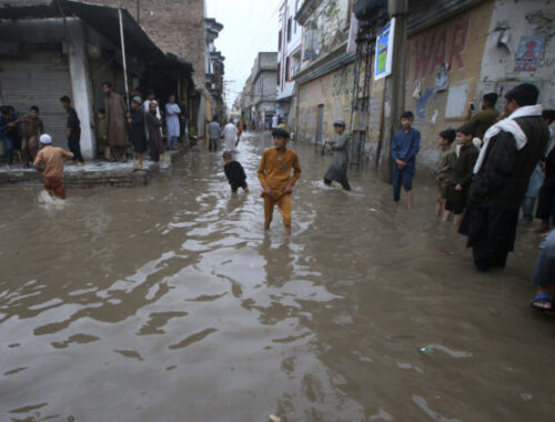 Blesky a dažde zabili v Pakistane najmenej 36 ľudí, úrady vyhlásili na juhozápade krajiny výnimočný stav (foto)