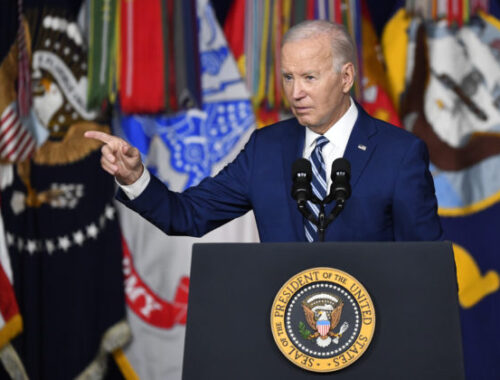 Prezident USA Biden svojím podpisom potvrdil vojenskú pomoc Ukrajine, Izraelu a Taiwanu
