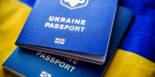 Ukrajinskí muži vo veku 18 až 60 rokov nebudú môcť dostať pas v zahraničí