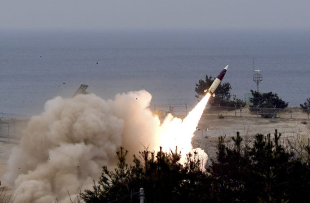 Rusi údajne zničili desať ukrajinských rakiet ATACMS smerujúcich na Krym, dodané boli Spojenými štátmi