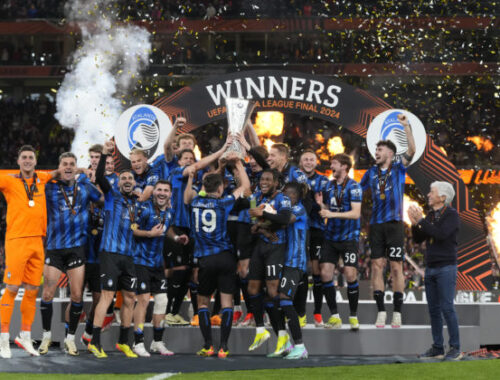 Atalanta Bergamo ukončila vo finále Európskej ligy neporaziteľnosť Leverkusenu a získala trofej po 61 rokoch