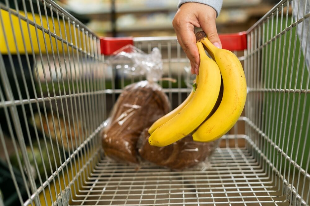 Ako nájsť lásku v obchode? Slobodné ženy používajú „banánovú teóriu“. Funguje ako tajný kód