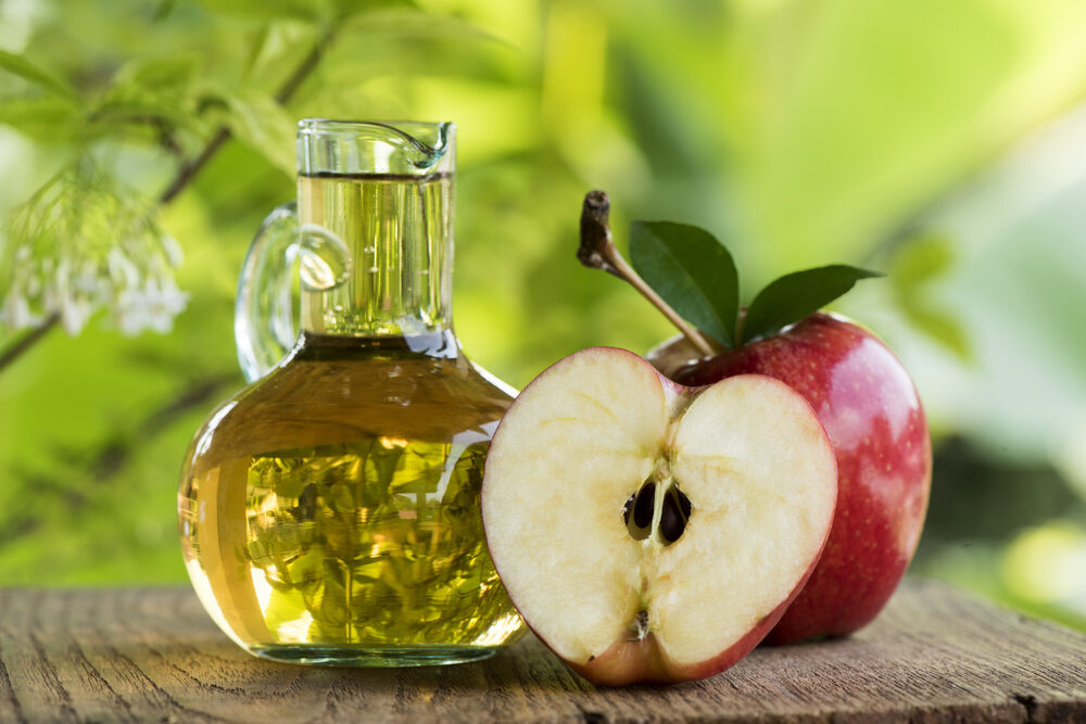 Jablčný ocot pomáha pri chudnutí, zlepšuje zdravie a vzhľad vlasov. Ako ho používať?