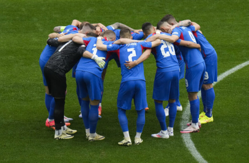 Slovensko vyzve Anglicko, program osemfinále ME vo futbale 2024 je známy