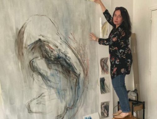 Slovenská maliarka Radostina Doganová otvorí pre verejnosť svoj ateliér v Paríži, jej tvorbu bude možné vidieť do konca augusta
