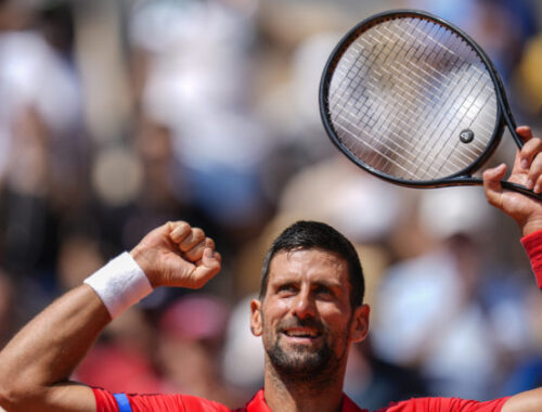 Djokovič po výhre nad Köpferom postúpil do štvrťfinále, na zisk olympijského zlata ho favorizuje aj legendárny Becker