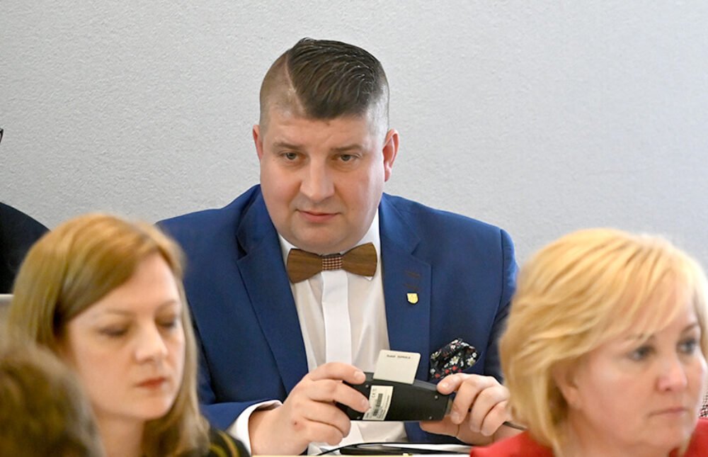 NAKA UKONČILA VYŠETROVANIE, OBVINILA POSLANCA
