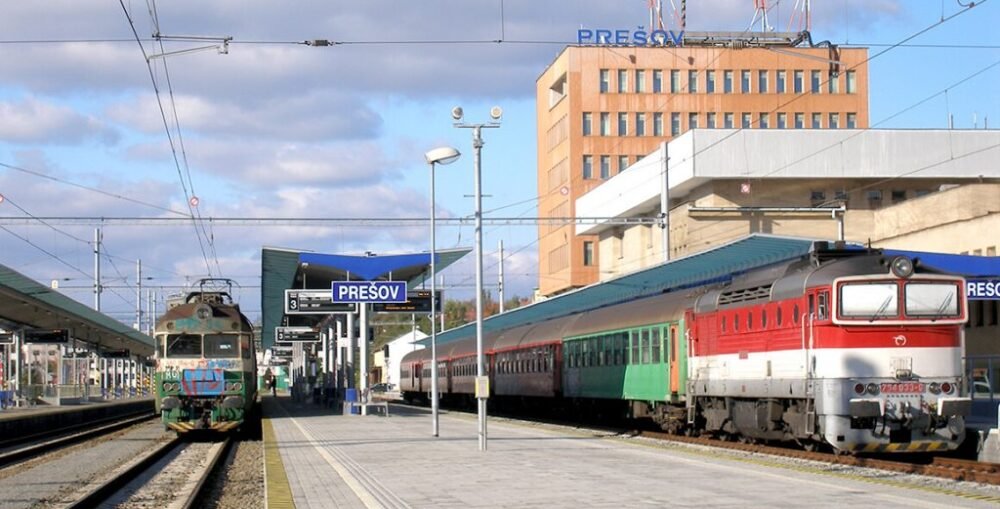 ŽELEZNICE PREDLŽUJÚ PLATNOSŤ PREUKAZOV PRE DETI DO 16 ROKOV