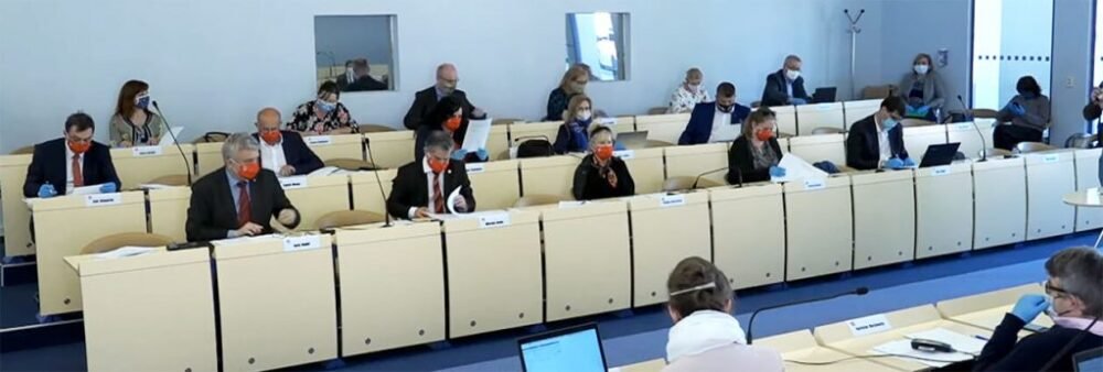 VIETE AKÉ ODMENY DOSTÁVAJÚ PREŠOVSKÍ POSLANCI V DOZORNÝCH RADÁCH MESTSKÝCH FIRIEM?