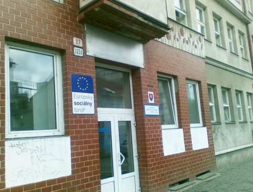Koronakríza zasiahla väčšinu profesií, nezamestnanosť zase stúpla