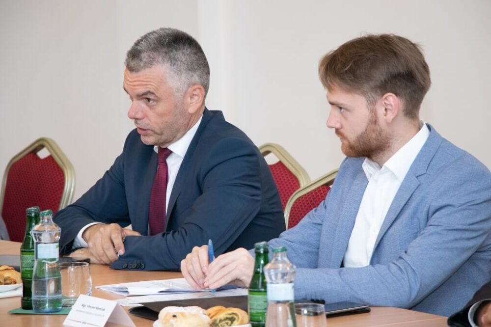 Štátny tajomník ministerstva dopravy riešil obchvat, cyklodopravu i železnicu