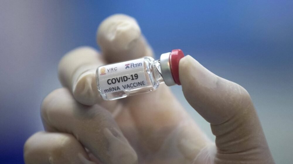 Koronavírus: Európska komisia podpisuje prvú zmluvu so spoločnosťou AstraZeneca