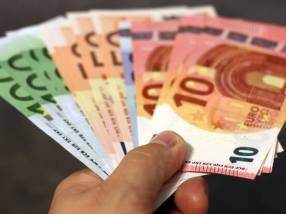 Na budúci rok bude minimálna mzda 623 eur