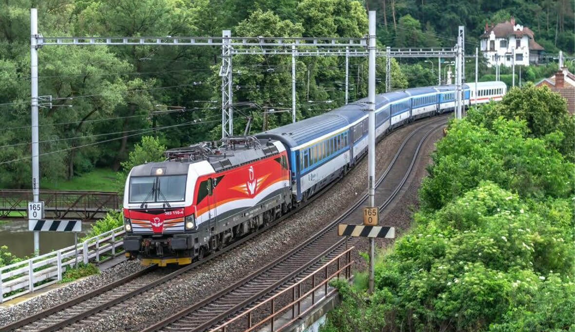 Železnice obmedzili vlaky v Čechách