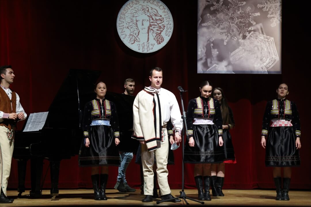 Adventný koncert Prešovskej univerzity sa niesol v znamení názvu „Z noci do svetla“