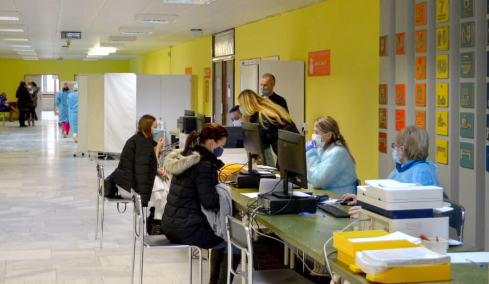 Viete ako prebieha očkovanie vo vakcinačnom centre?