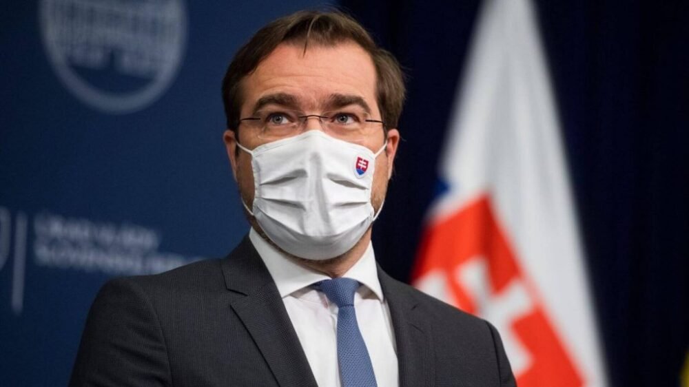 Krajčí: O očkovanie môžu požiadať aj seniori nad 85 rokov