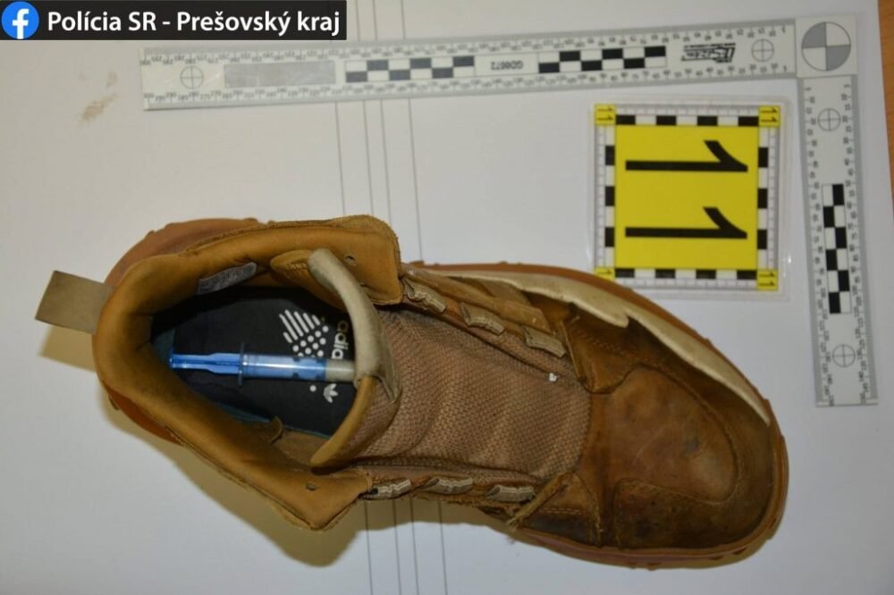 Zadržali mladíka, mal pri sebe drogy