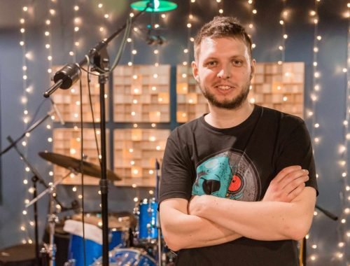 Vypočujte si nový album Úzkej Krajiny v dnešnom live streame