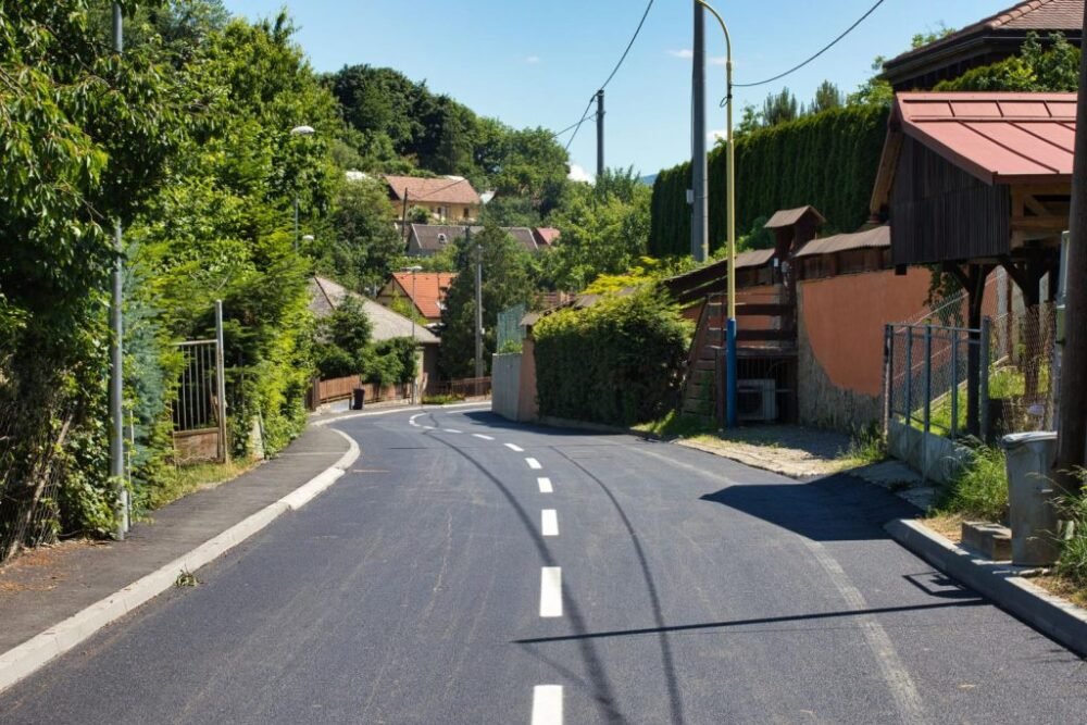Cesta na ulici za Kalváriou je konečne zrekonštruovaná