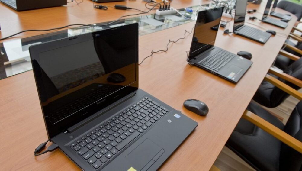 Október je v znamení kybernetickej bezpečnosti. Škoda, že iba jeden mesiac