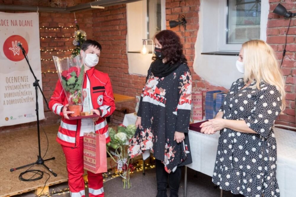 Organizátori hlásia rekordný počet nominácií na ocenenie “SRDCE NA DLANI 2021”