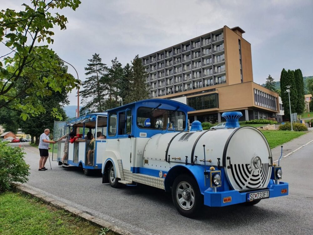 Turistický vláčik Dráčik jazdí po celé leto