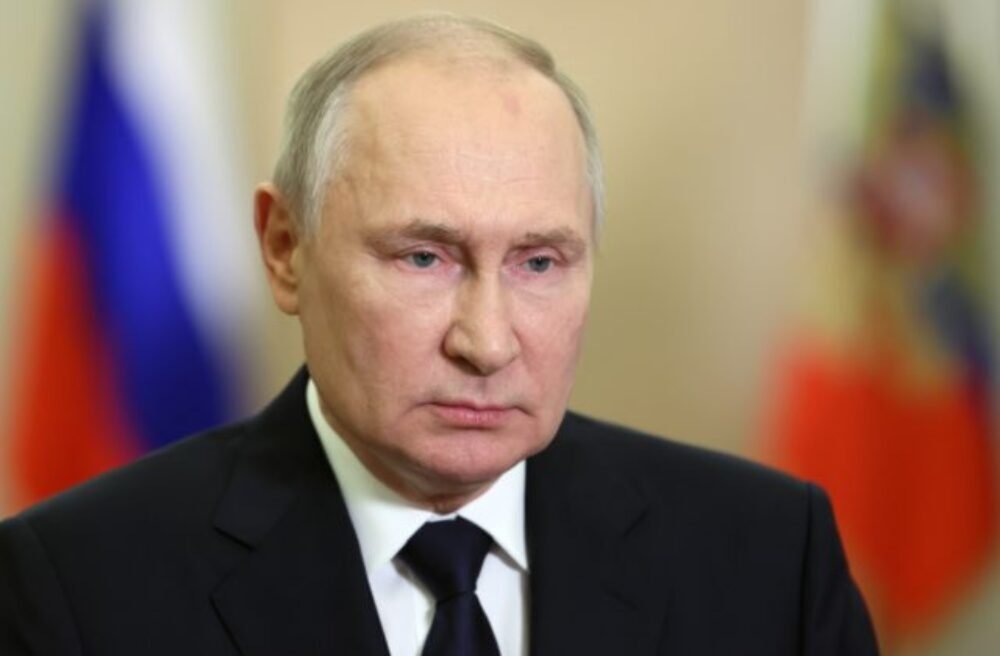 17234_putin-2-640x420.jpg Kremeľ prehovoril o mierových rokovaniach, návrh dohody zo začiatku invázie by mohol predstavovať pevný základ