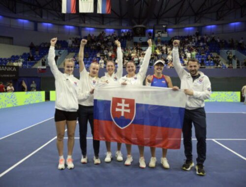 Slovenské tenistky si vybojovali postup na finálový turnaj do Sevilly, rozhodujúci bod proti Slovinkám získala Jamrichová (foto)