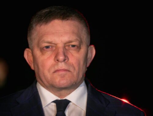 Fico testuje hranice demokracie. Autoritárske strany dosahujú v Európe rekordnú úroveň podpory a Slovensko nie je výnimkou