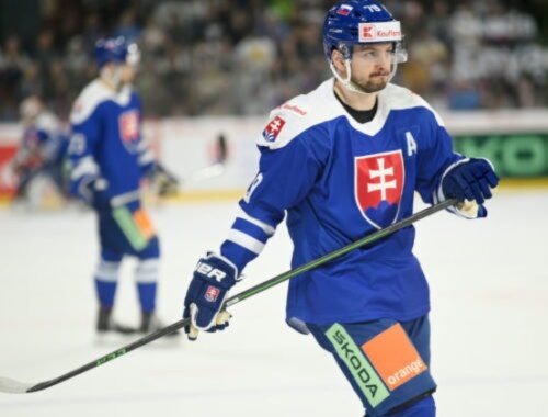 Třinec si vo finále českej extraligy pripísal druhú výhru, ku ktorej pomohli Slováci, Hudáček sa blysol dvomi gólmi