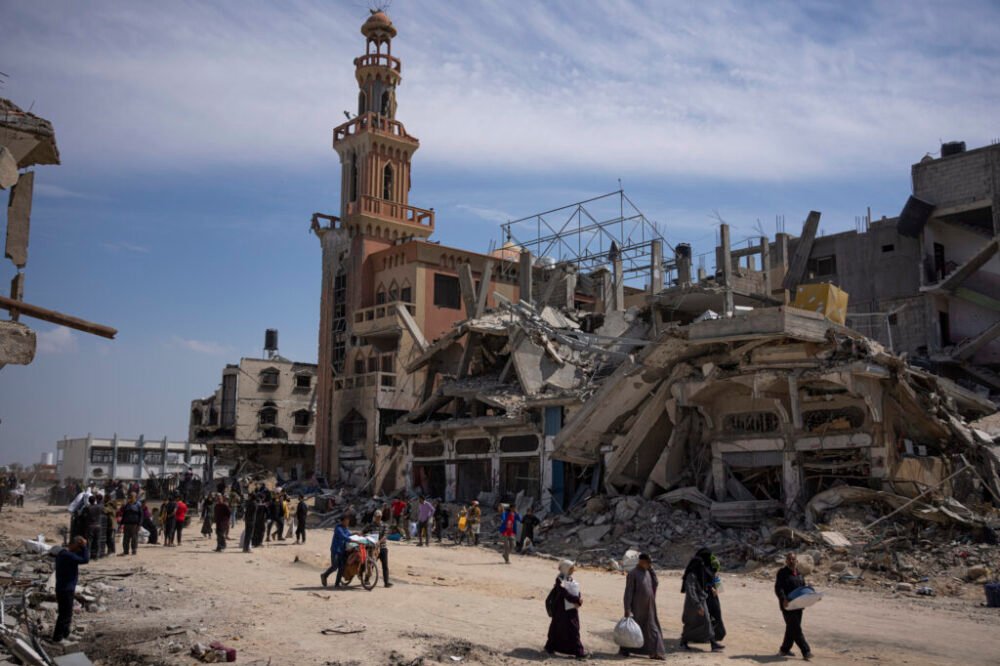 Na provizórnom pohrebisku v meste Chán Júnis našli 283 tiel, tvrdí palestínska civilná obrana