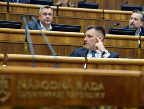 Poslanci schválili nový zákon o ochrane spotrebiteľa. Zmeny čakajú zákazníkov aj obchodníkov 