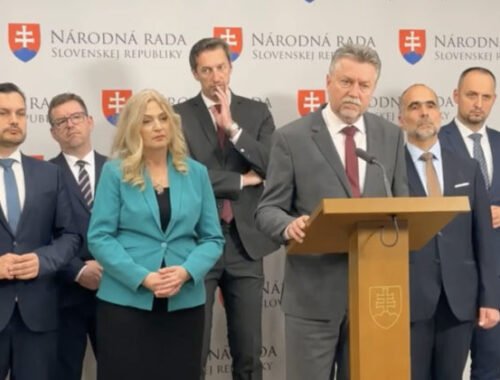 Násilné ovládnutie RTVS úzkou skupinkou ľudí je pre KDH poslednou kvapkou, pridáva sa k odvolávaniu Šimkovičovej (video)