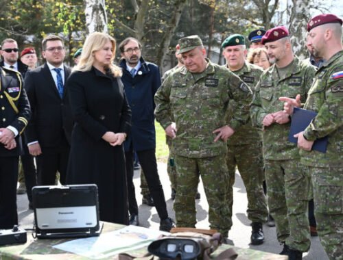 Prezidentka Čaputová je z východu nadšená, v Prešove navštívila evanjelické gymnázium či prieskumný prápor (foto)
