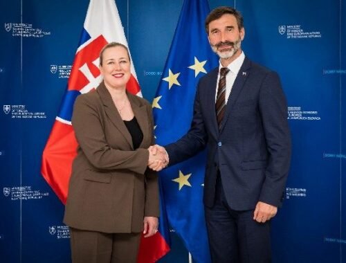 Blanár sa stretol s eurokomisárkou Urpilainenovou, rokovali o iniciatíve pre zamedzenie nelegálnej migrácie (foto)