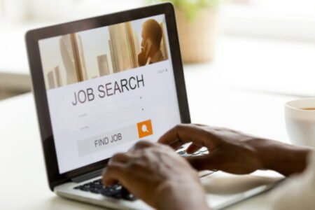 Čo sú „ghost jobs“? Ponuky práce, ktoré existujú len na papieri