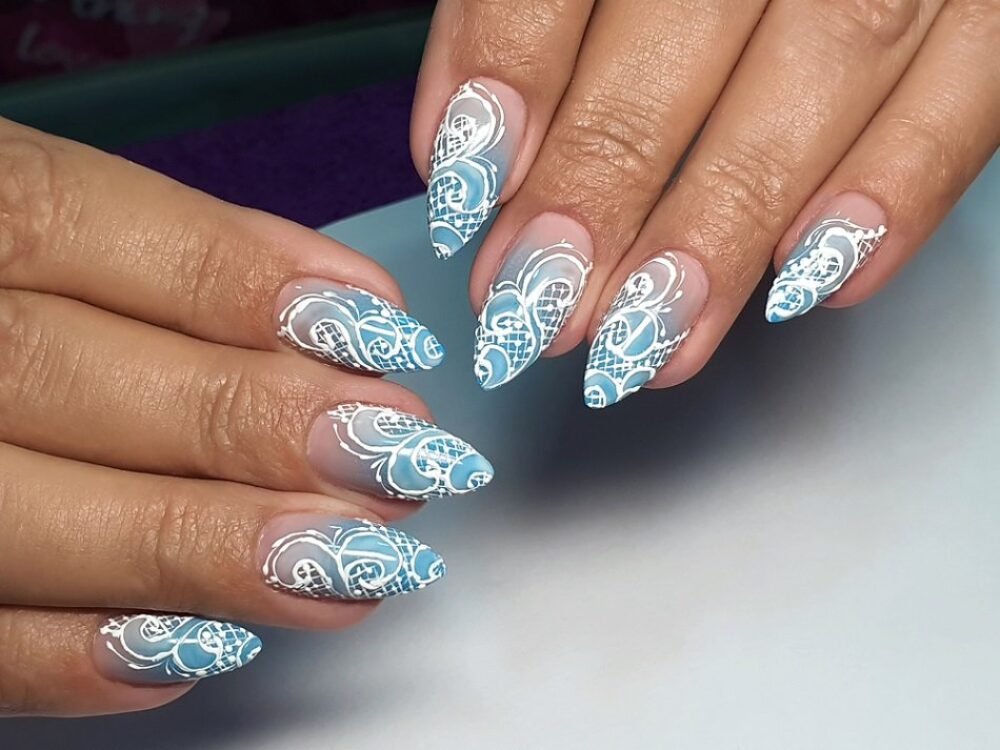 Ohúrte nimi svojich známych! „Čipkované nechty“ sú symbolom luxusu a elegancie. Ideálne pre elegantné ženy