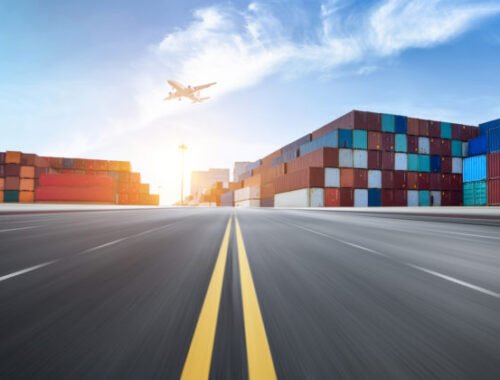Slovenskí exportéri varujú pred obchodnou recesiou, spôsobiť ju má eskalujúca obchodná vojna