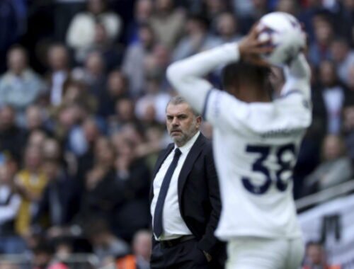 Švédi odmietli zavedenie systému VAR, tréner anglického tímu Tottenham Hotspur vtipkuje, že sa tam presťahuje