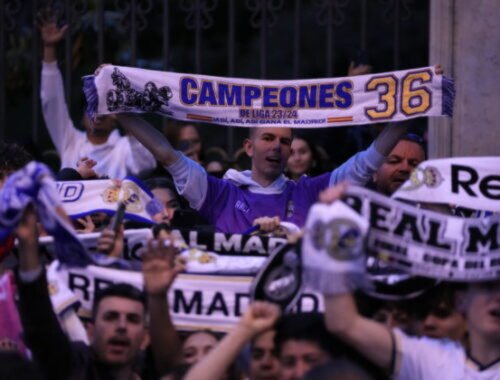 Real Madrid sa raduje zo svojho 36. titulu v La Lige, k definitíve mu pomohla prehra Barcelony v Girone