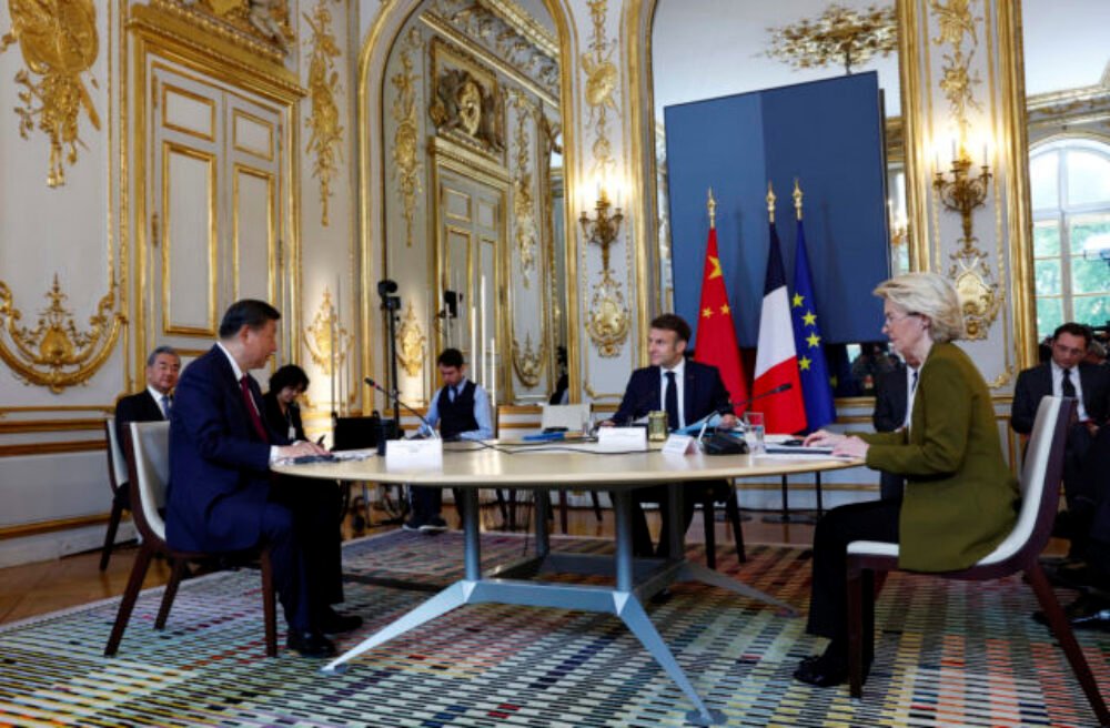 Von der Leyenová naliehala na čínskeho prezidenta, aby využil vplyv Pekingu na zastavenie vojny na Ukrajine (foto)