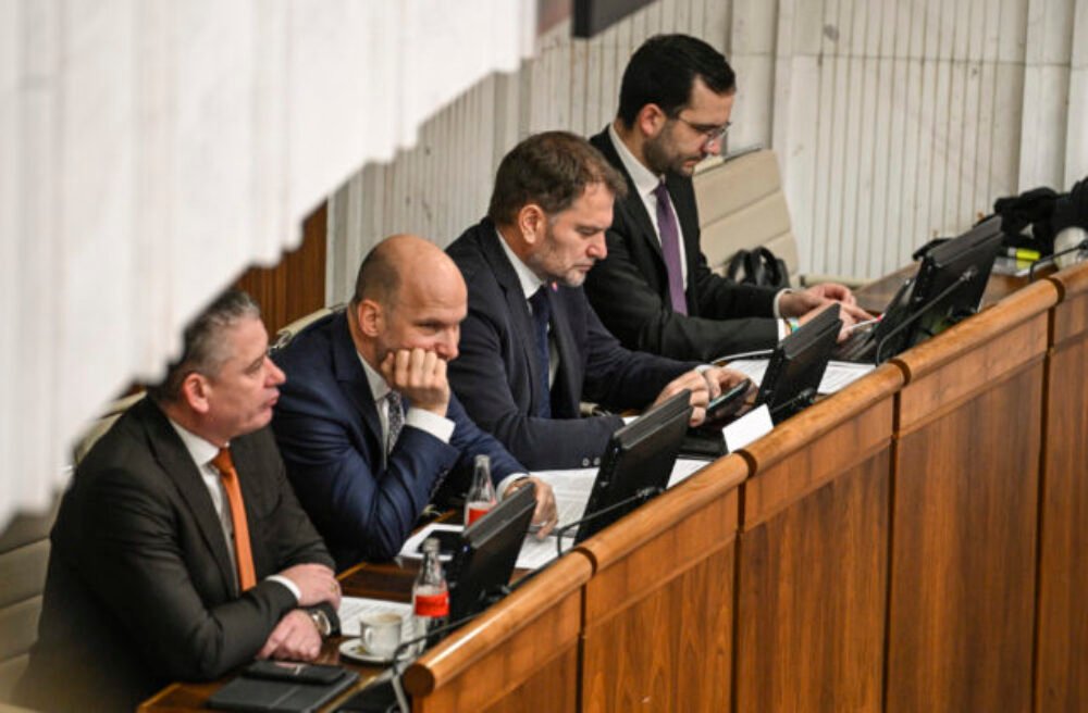 Opozícia musí koalícii čeliť spoločne, hnutie Slovensko vyzvalo PS na rokovania ohľadom voľby predsedu parlamentu (video)